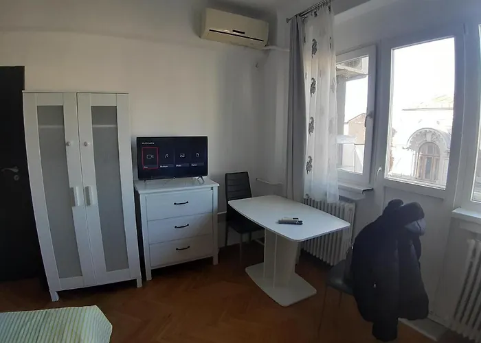 In Center Apartment *