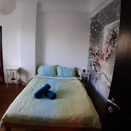 In Center 부쿠레슈티