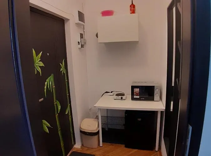 In Center * 부쿠레슈티